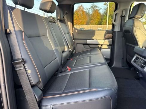 New 2026 Ford F250 Lariat w/ Black Appearance Package image 11