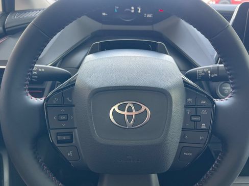 Used 2026 Toyota Prius Plug-In Hybrid FWD image 20