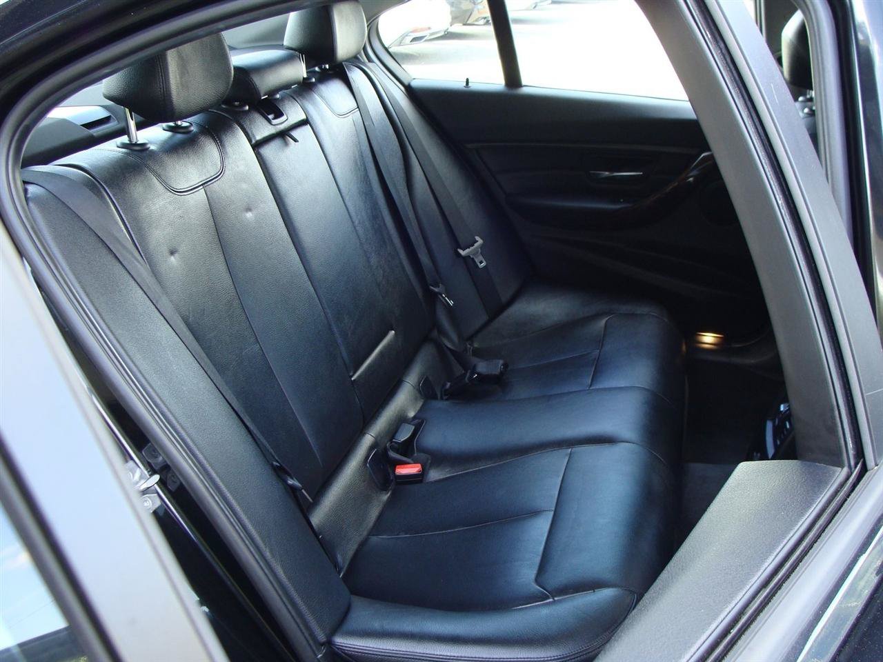 Used 2015 BMW 328i xDrive Sedan AWD/4WD image 11
