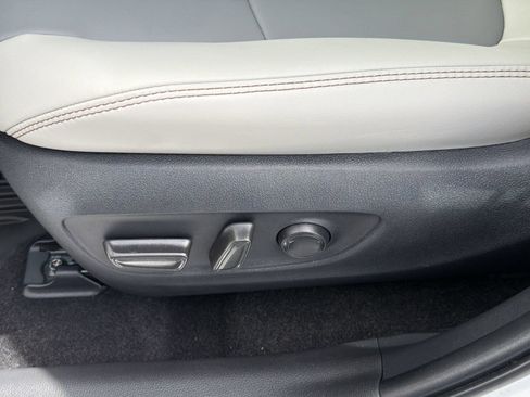 Used 2025 Toyota RAV4 XLE Premium FWD image 15