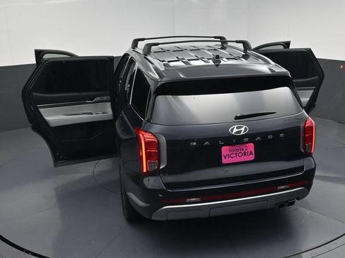 Used 2024 Hyundai Palisade SEL w/ Premium Package FWD image 23