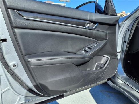 Used 2022 Honda Accord Sport image 12
