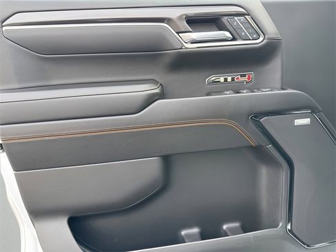 Used 2023 GMC Sierra 1500 AT4 image 20