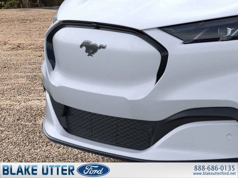 New 2025 Ford Mustang Mach-E Premium image 19