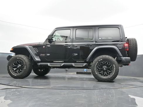 Used 2018 Jeep Wrangler Unlimited Rubicon w/ Dual Top Group AWD/4WD image 49