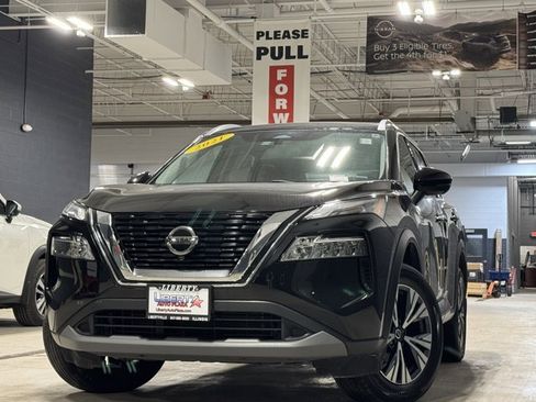Used 2021 Nissan Rogue SV w/ Premium Package image 32