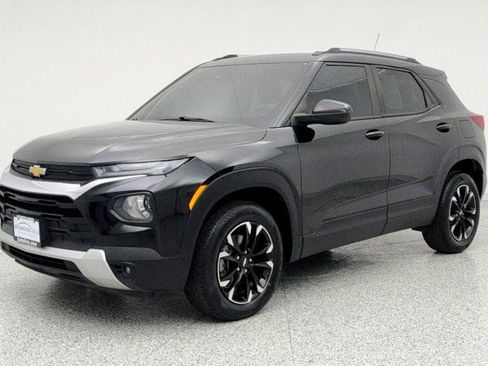 Used 2021 Chevrolet TrailBlazer LT w/ Driver Confidence Package image 1
