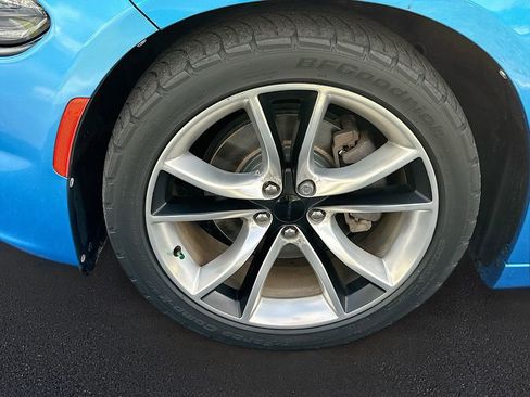 Used 2016 Dodge Charger R/T w/ Premium Group image 35