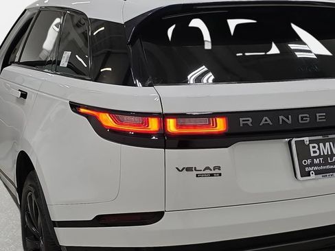 Used 2018 Land Rover Range Rover Velar R-Dynamic SE AWD/4WD image 34