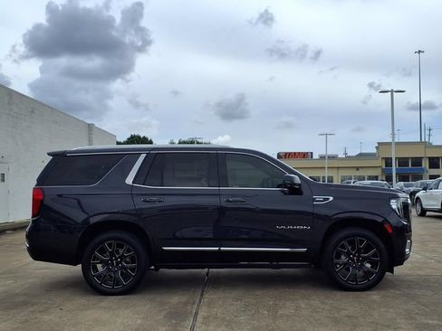 Used 2023 GMC Yukon SLT w/ SLT Premium Package AWD/4WD image 21