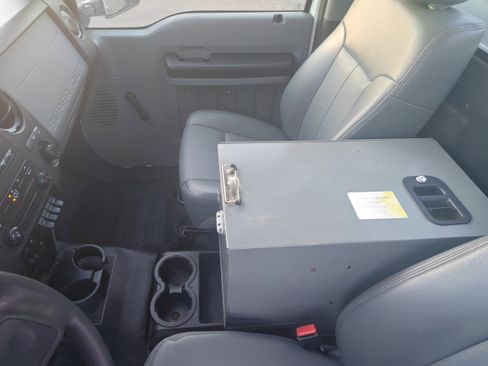 Used 2015 Ford F250 XL w/ XL Value Package image 12