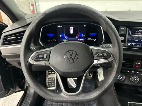 Certified 2023 Volkswagen Jetta Sport image 19