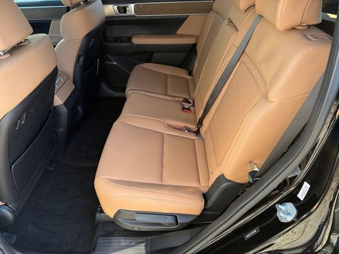 New 2026 Hyundai Santa Fe Limited FWD image 11