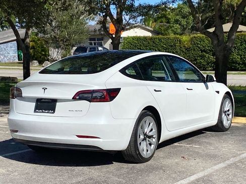 Used 2022 Tesla Model 3 Long Range image 7