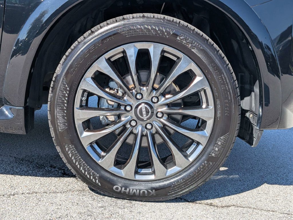 Used 2022 Nissan Armada Platinum w/ Captain's Chairs Package RWD image 10
