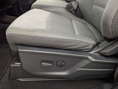 Used 2025 Ford F250 XLT image 11