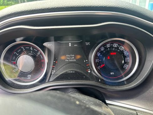 Used 2016 Dodge Challenger R/T Scat Pack RWD image 10