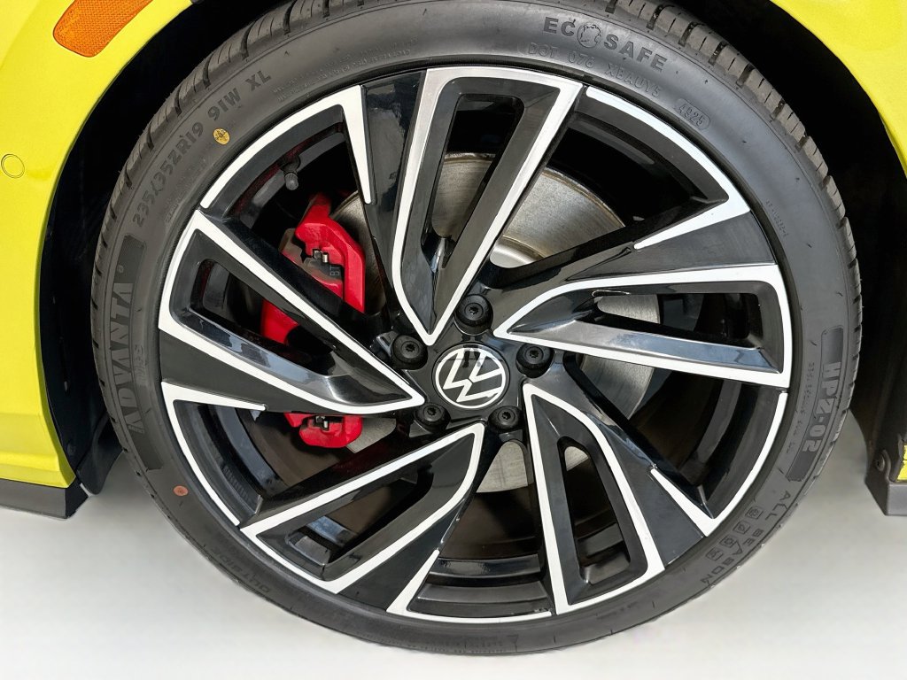 Used 2022 Volkswagen GTI Autobahn FWD image 30
