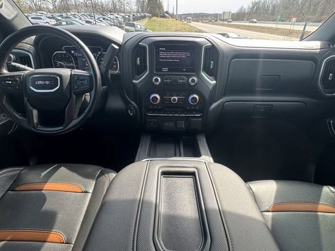 Used 2019 GMC Sierra 1500 AT4 w/ Off Road Performance Package image 9