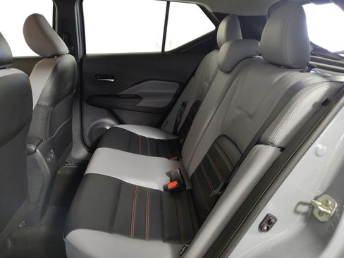 Used 2023 Nissan Kicks SR w/ SR Premium Package FWD image 18