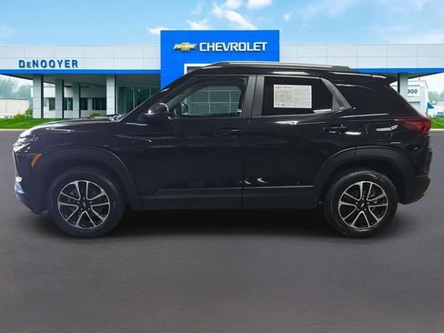 Used 2025 Chevrolet TrailBlazer LT AWD/4WD image 10
