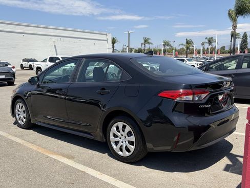 Used 2024 Toyota Corolla LE FWD image 4