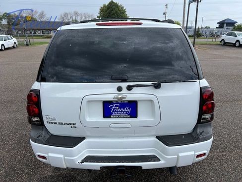 Used 2005 Chevrolet TrailBlazer LS w/ LS Preferred Equipment Group AWD/4WD image 4