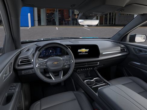 New 2026 Chevrolet Traverse LT w/ Enhanced Driving Package image 15