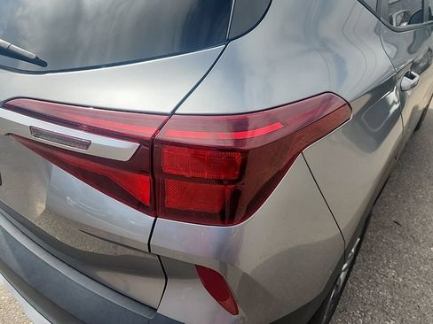 Certified 2023 Kia Seltos LX AWD/4WD image 14