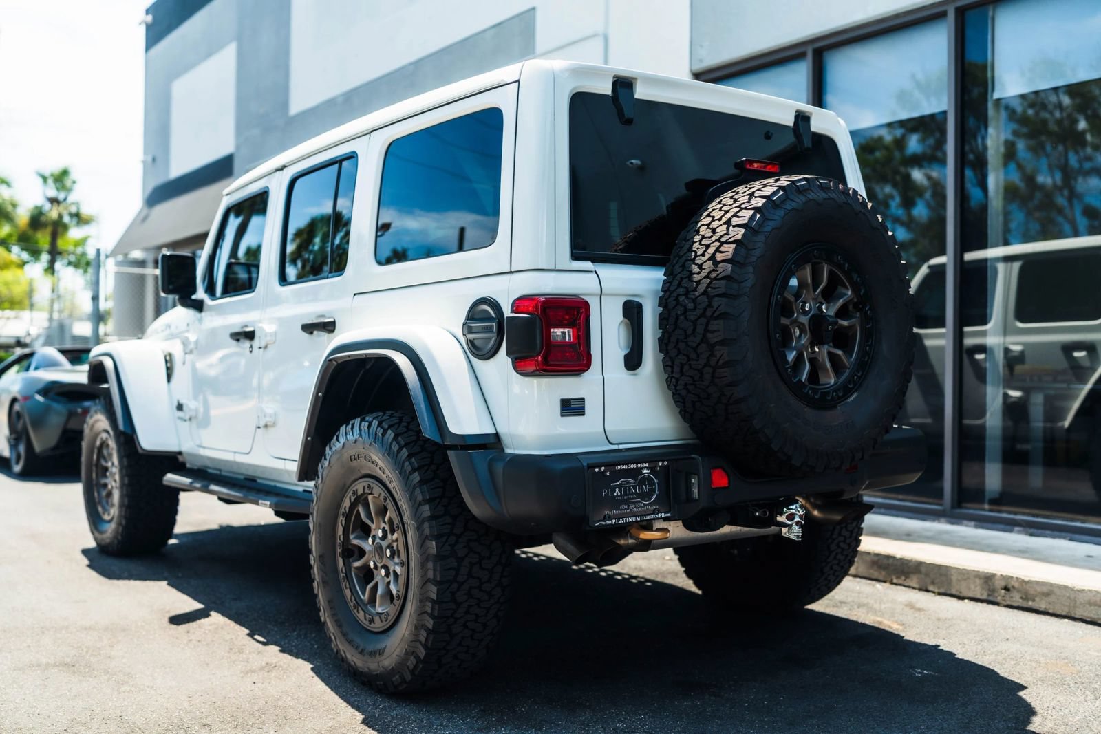 Used 2022 Jeep Wrangler Unlimited Rubicon w/ Trailer Tow Package AWD/4WD image 8