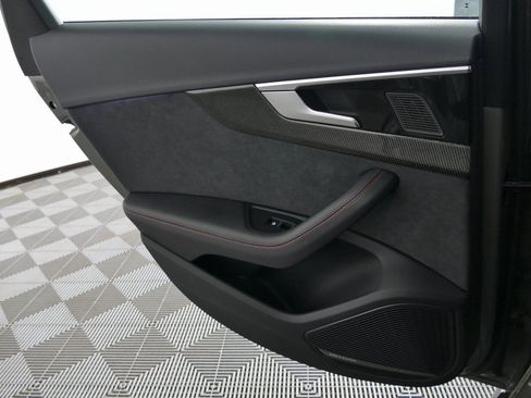 Used 2024 Audi S4 Premium Plus w/ Premium Plus Package image 30