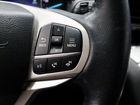 Certified 2022 Ford Explorer XLT image 31