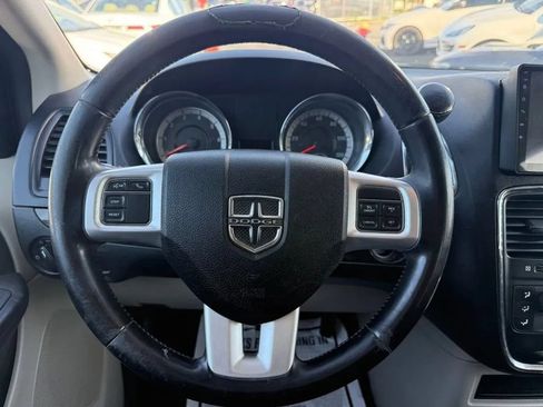 Used 2013 Dodge Grand Caravan FWD image 18