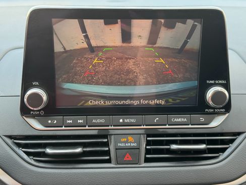 Used 2022 Nissan Altima 2.5 SV FWD image 23