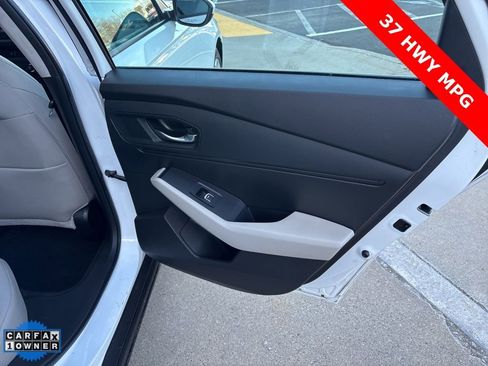 Used 2023 Honda Accord LX image 9