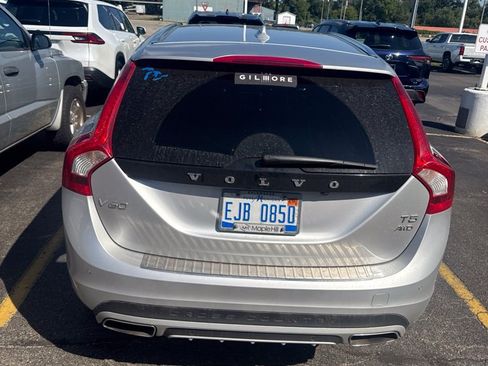 Used 2018 Volvo V60 T5 Cross Country w/ Convenience Package AWD/4WD image 1
