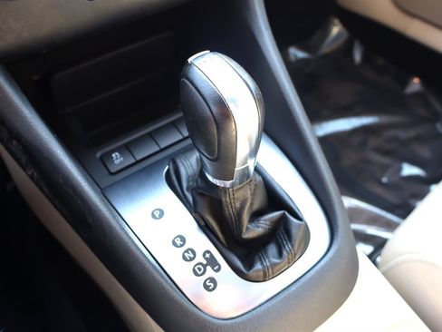 Used 2012 Volkswagen Jetta TDI FWD image 24