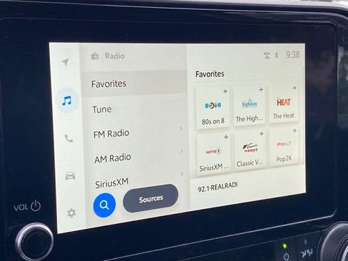 Used 2025 Toyota Highlander LE image 21