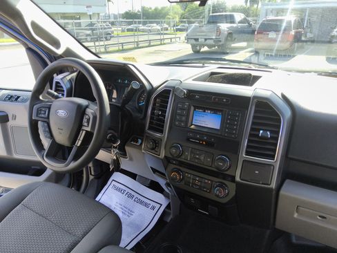 Used 2018 Ford F150 XLT AWD/4WD image 27