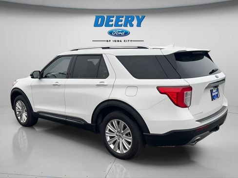 Used 2022 Ford Explorer Limited w/ Equipment Group 301A image 3