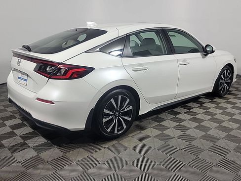 Certified 2023 Honda Civic EX-L image 4