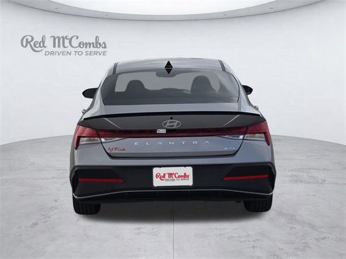 New 2025 Hyundai Elantra SEL FWD image 4