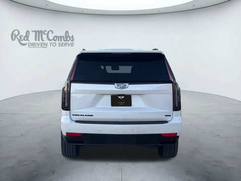 Used 2021 Cadillac Escalade ESV Sport image 4