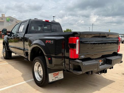 Used 2026 Ford F450 Platinum w/ FX4 Off-Road Package AWD/4WD image 7