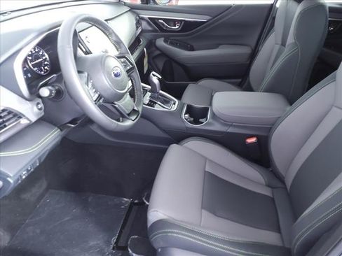 Used 2025 Subaru Outback Onyx Edition image 7