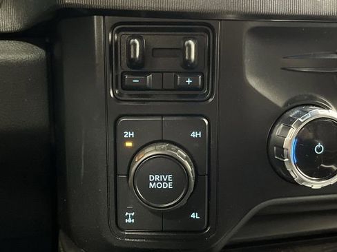 Used 2024 Ford F350 Platinum image 24
