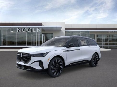 New 2026 Lincoln Nautilus Reserve w/ Jet Appearance Package AWD/4WD image 1