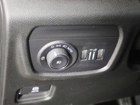 New 2025 Jeep Grand Cherokee Limited image 23