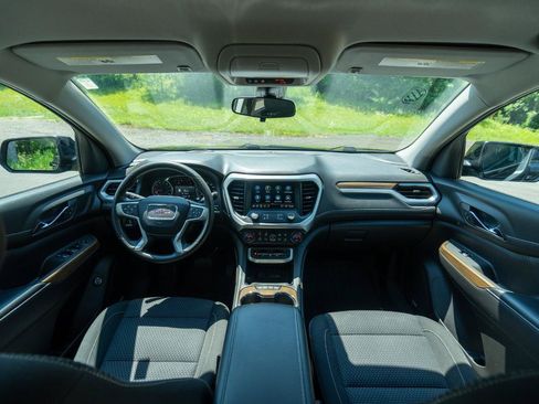 Used 2021 GMC Acadia SLE w/ Infotainment Package AWD/4WD image 12