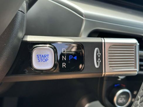 New 2026 Hyundai Ioniq 9 SEL image 23